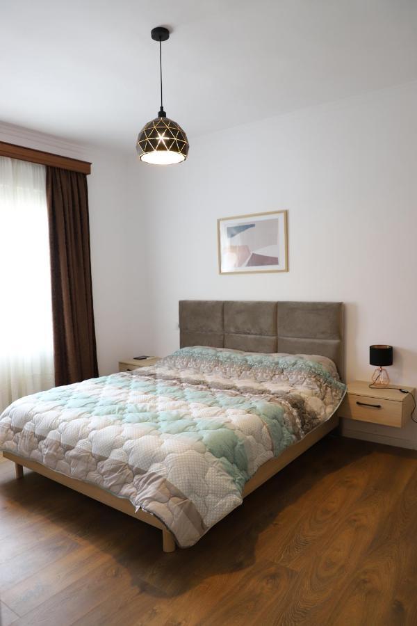 Daniel City Center Apartment Berat Eksteriør billede