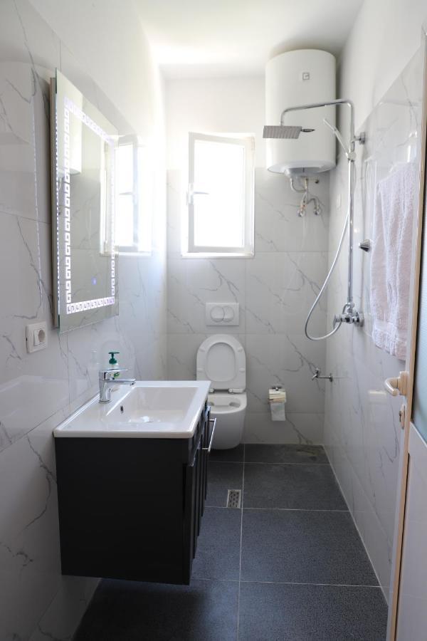 Daniel City Center Apartment Berat Eksteriør billede